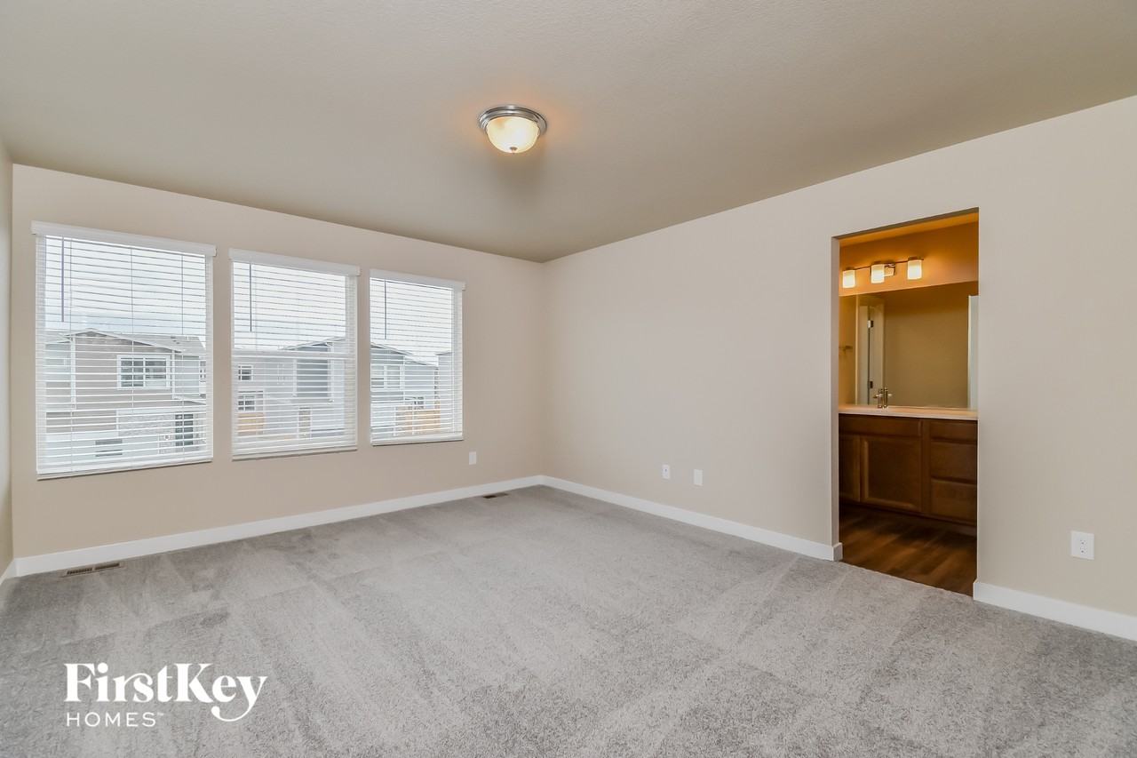 11148 Murrelet Dr - Photo 7 of 15
