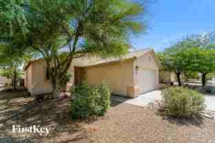 2530 W Cezanne Cir - Photo 1 of 1