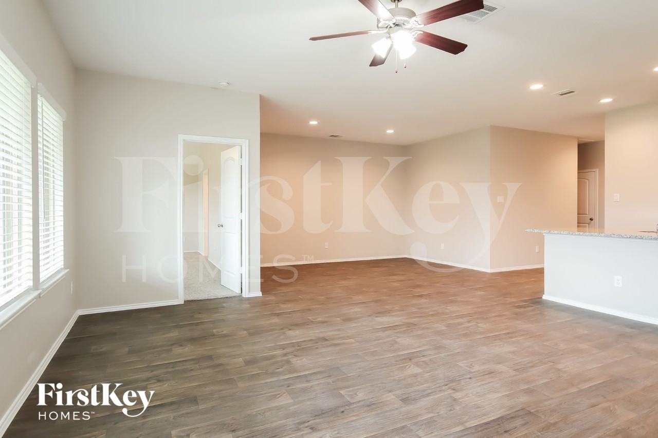 12138 Loch Muick Dr - Photo 3 of 16
