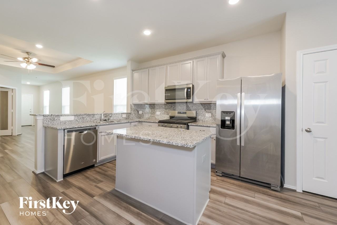 5831 Longhorn Run Ln - Photo 5 of 16