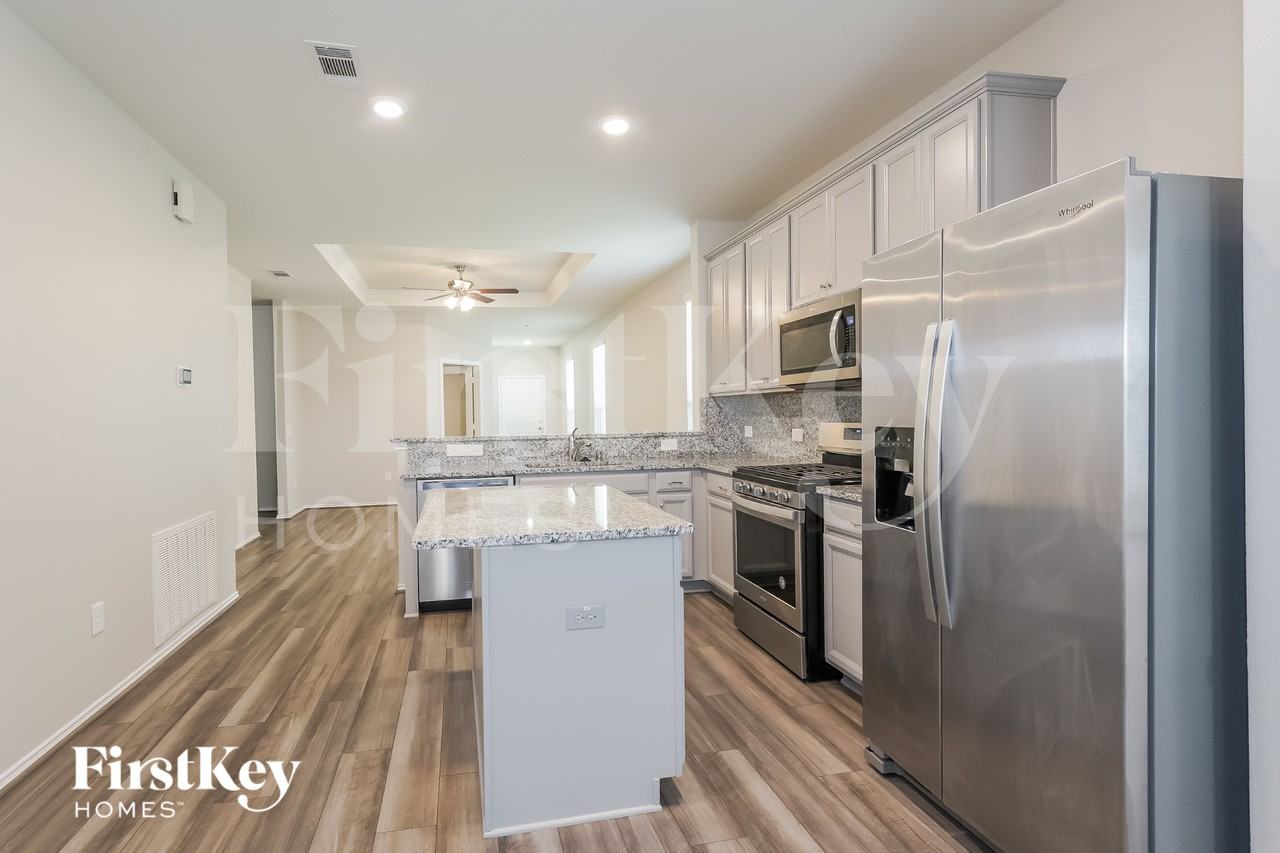 5831 Longhorn Run Ln - Photo 6 of 16