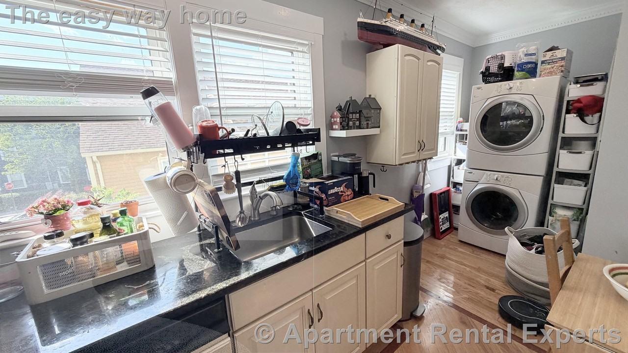 109 Perkins St #2F - Photo 2 of 10