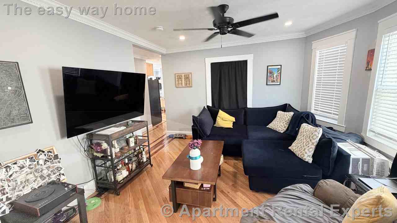 109 Perkins St #2F - Photo 4 of 10