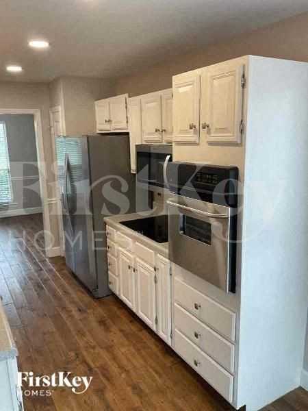 7815 Pinetuck Ln - Photo 5 of 14