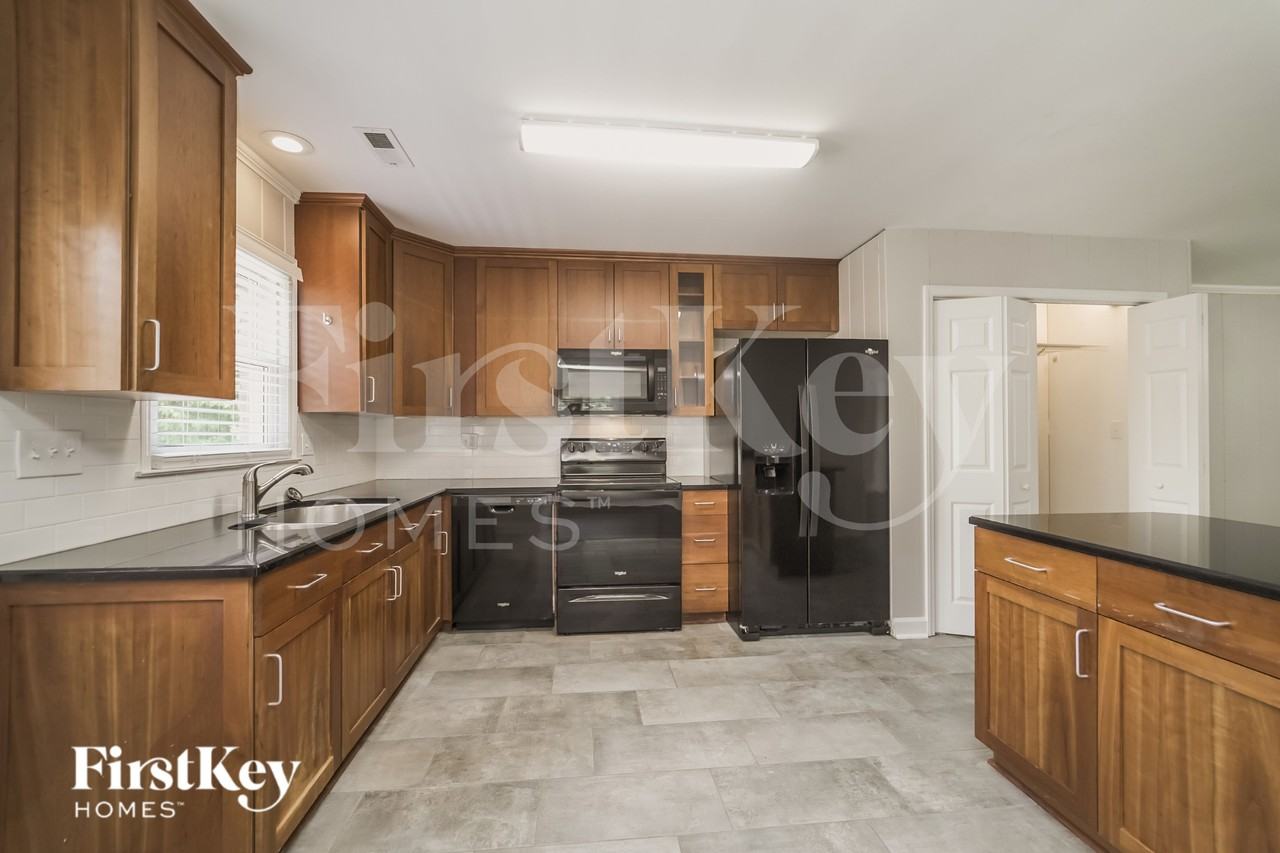 3417 Winterfield Pl - Photo 5 of 15