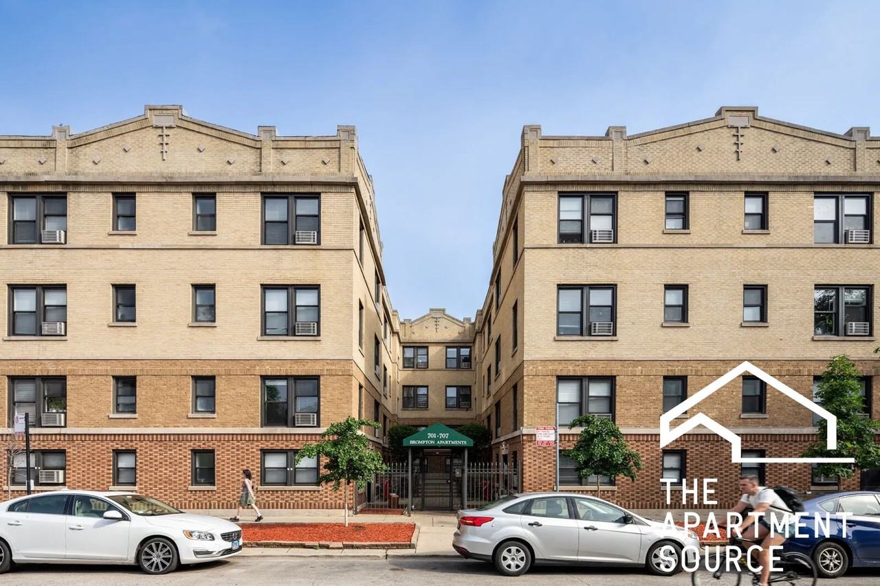 713 W Brompton Ave #59 - Photo 4 of 4