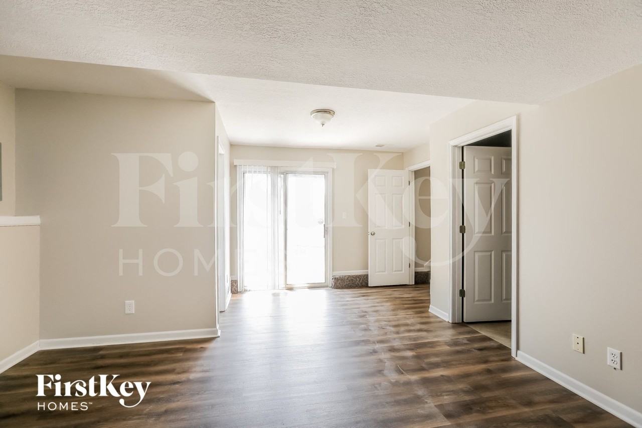 1603 Johnston Dr - Photo 7 of 15