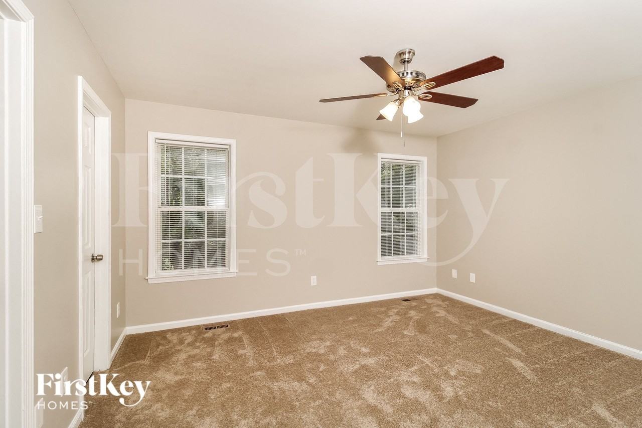 713 Garrett St - Photo 6 of 15