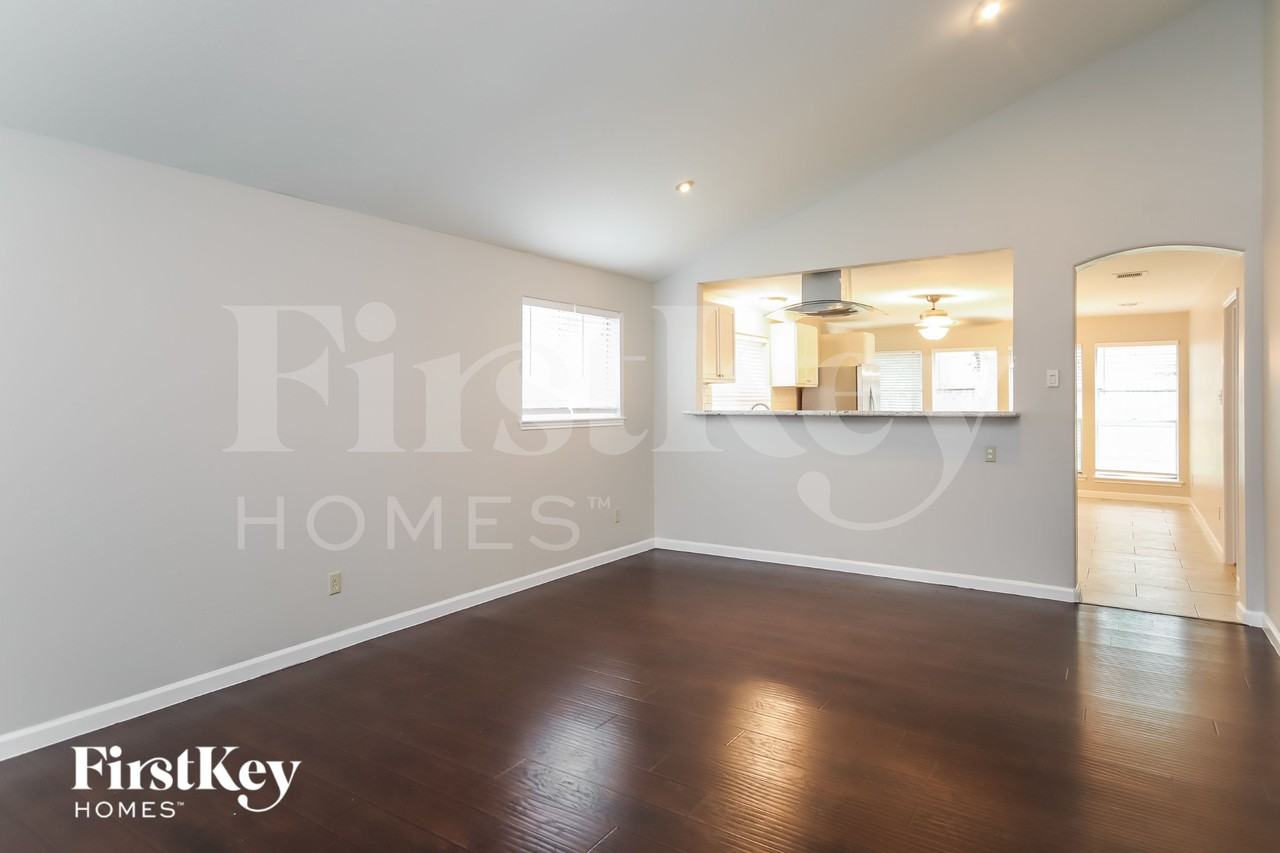 3618 Quail Meadow Dr - Photo 2 of 16