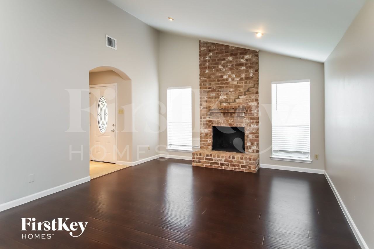 3618 Quail Meadow Dr - Photo 3 of 16