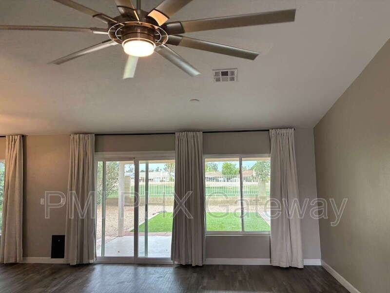 11435 S 46th St - Photo 2 of 14