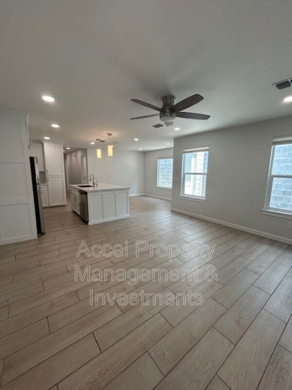 6613 N 5th St - Photo 3 of 11