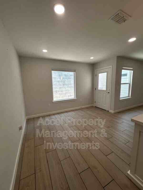 6613 N 5th St - Photo 4 of 11