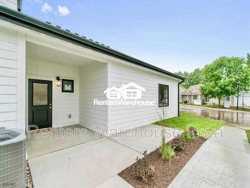 3641 Ne Marissa Ln - Photo 2 of 3