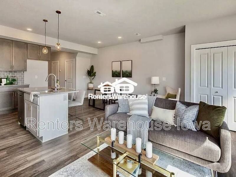 3619 Ne Kara Ln - Photo 3 of 15