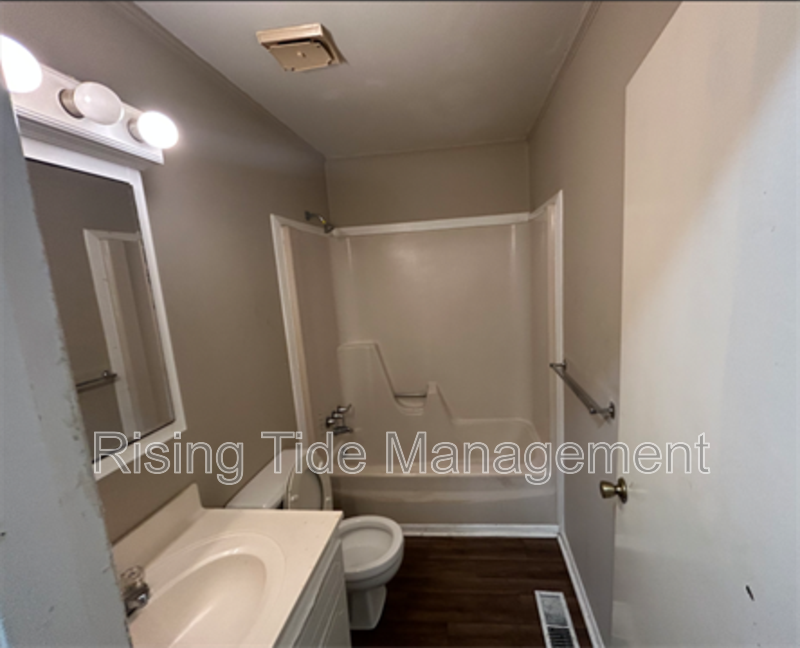 1308 Airport Ln Sw - Photo 5 of 8
