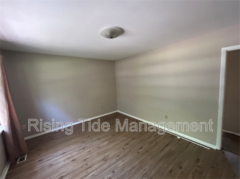 1308 Airport Ln Sw - Photo 7 of 8
