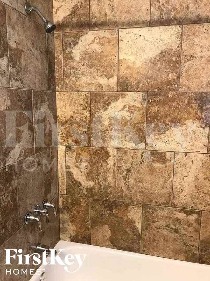 8951 E 83rd St - Photo 7 of 20