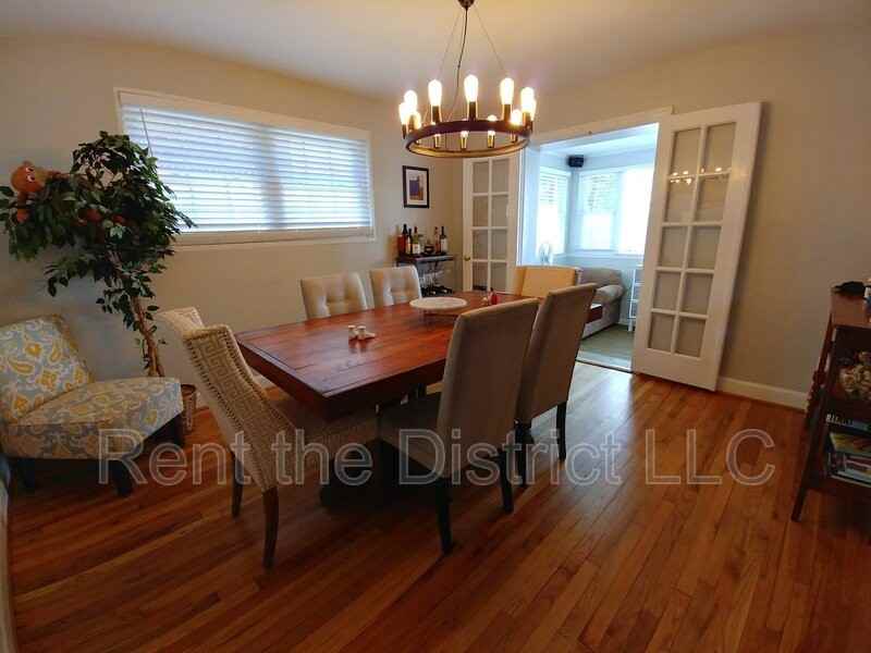 4839 Yuma St Nw - Photo 4 of 24