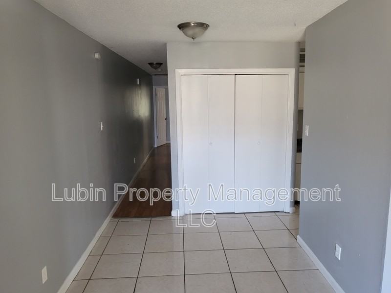 4423 Sumners Wells Rd - Photo 5 of 8