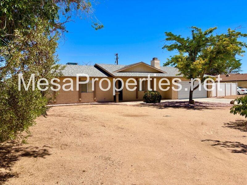 22854 Itasca Rd - Photo 6 of 32