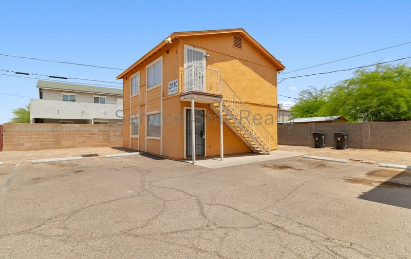 2510 E Pueblo Ave #3 - Photo 2 of 13