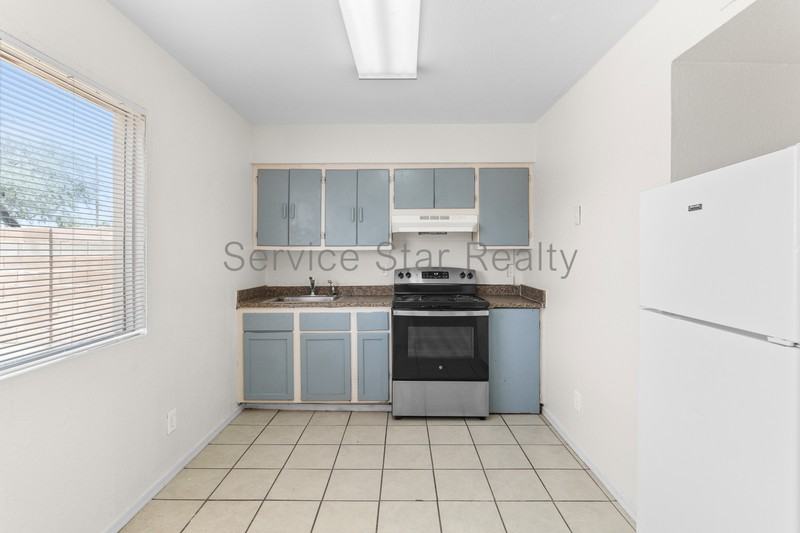 2510 E Pueblo Ave #3 - Photo 7 of 13