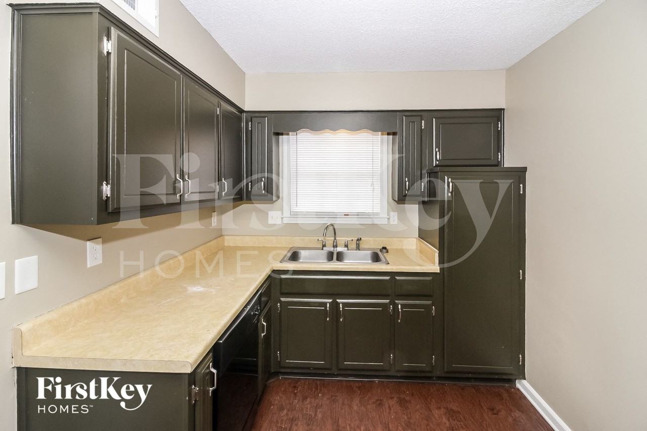 7196 Butterfly Dr - Photo 5 of 15