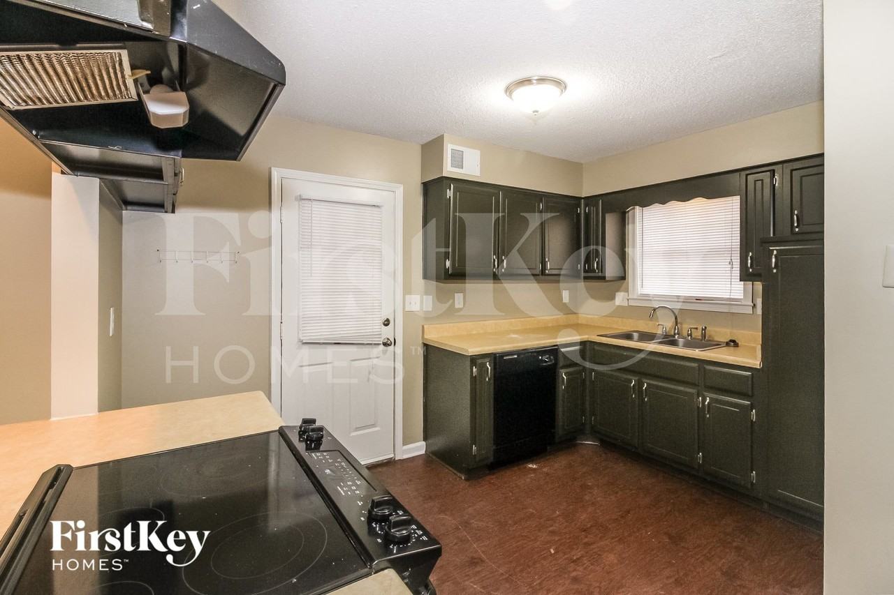 7196 Butterfly Dr - Photo 6 of 15