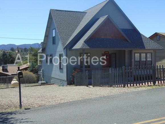 4717 E Robin Dr - Photo 2 of 28