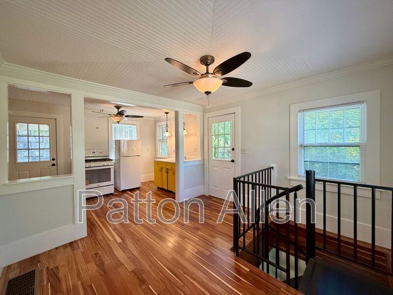 Wamboldt Ave - Photo 4 of 24