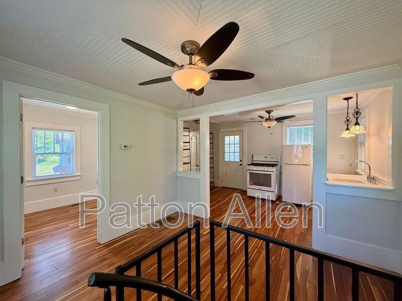 Wamboldt Ave - Photo 5 of 24