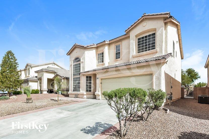 5008 Sparkling Sky Ave - Photo 2 of 16