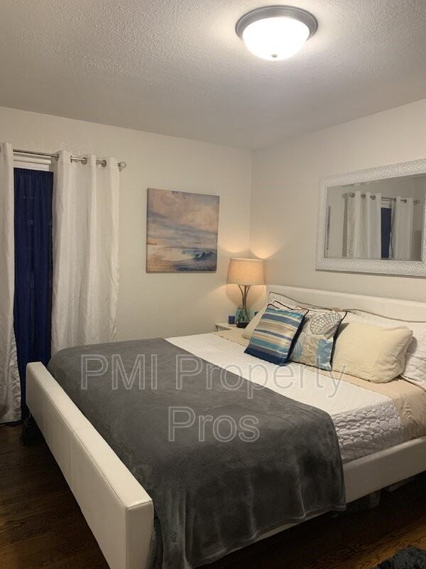 2792 S 58th St - Photo 2 of 21