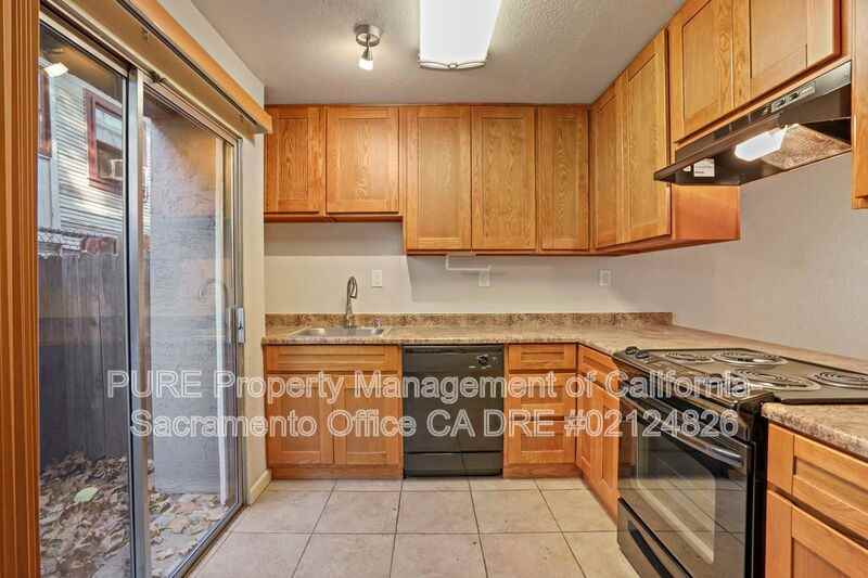 317 U St #2 - Photo 6 of 38