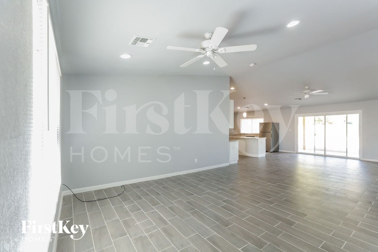 4538 W Palo Verde Ave - Photo 3 of 15
