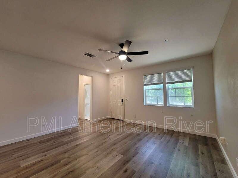 3805 Amelia Rose Way - Photo 3 of 17