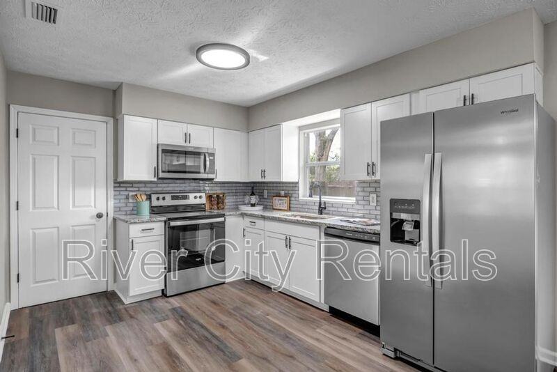 743 Trambley Dr E - Photo 6 of 28