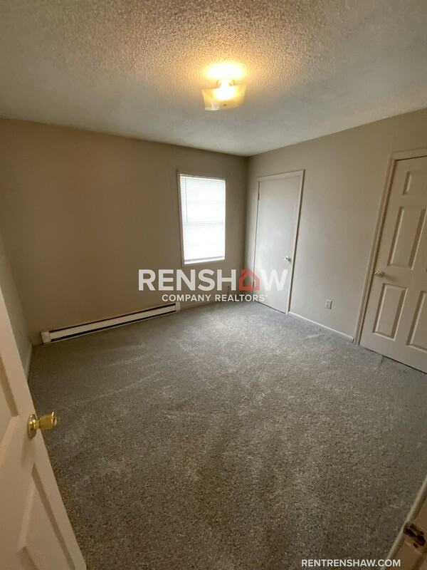 408 E Johnson St #B - Photo 6 of 13