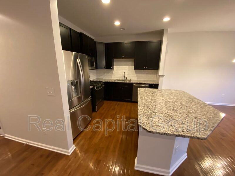 4271 Arthur Ct - Photo 5 of 36