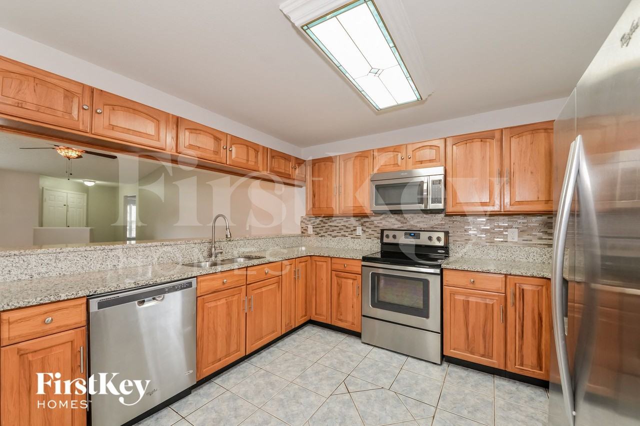 316 Crayford Pl - Photo 7 of 15