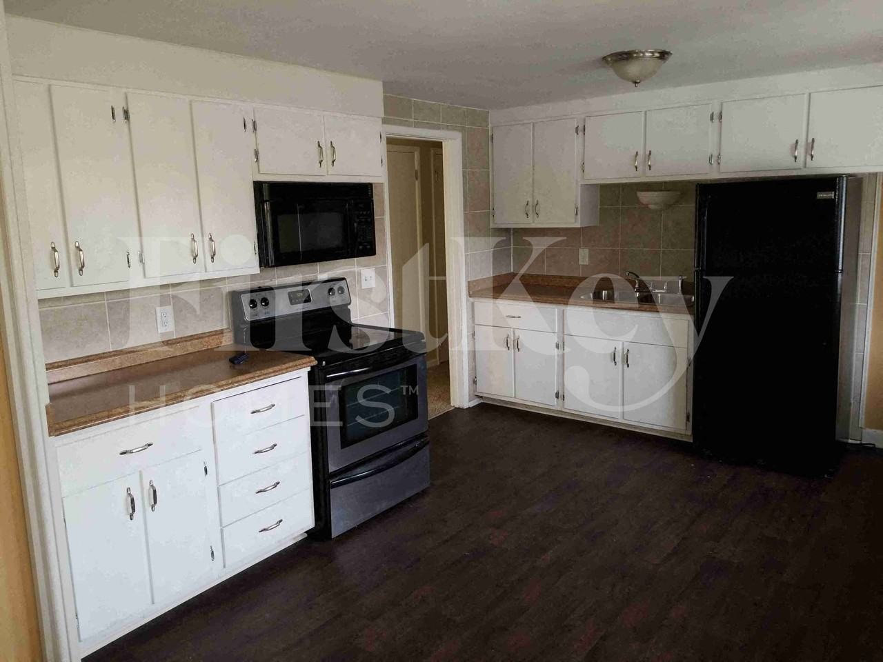 29 N Walnut Ln - Photo 7 of 21