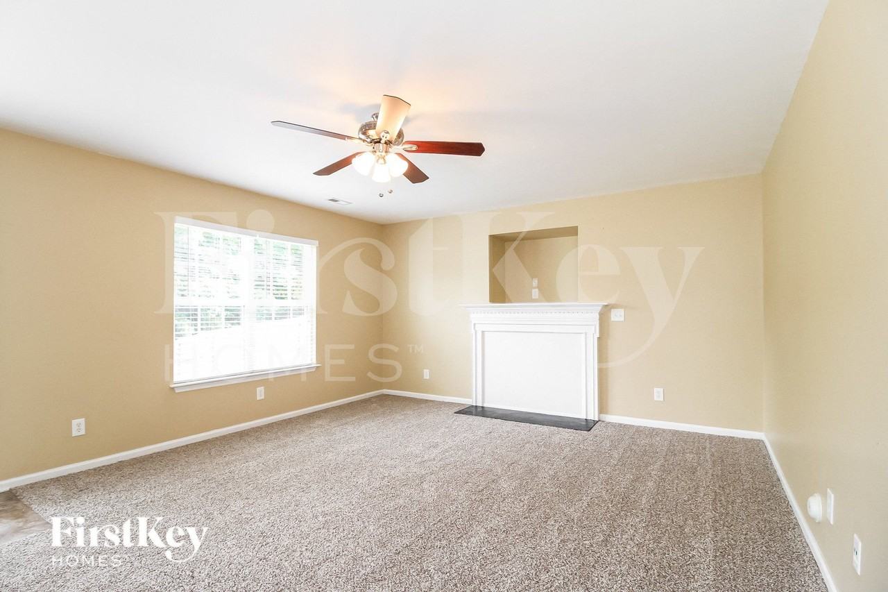 2721 Red Willow Ln - Photo 3 of 15
