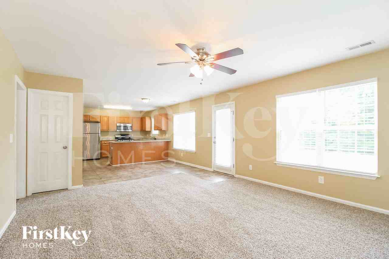 2721 Red Willow Ln - Photo 4 of 15