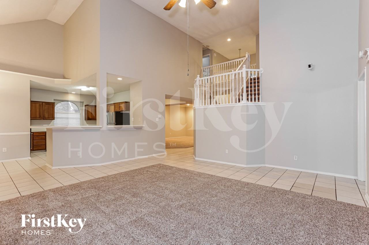 2329 Bent Brook Dr - Photo 2 of 19