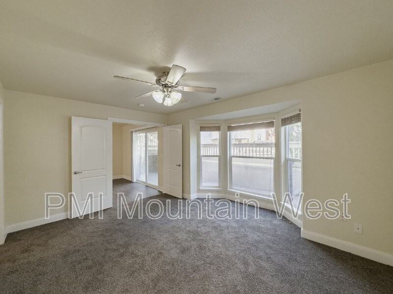 2779 Ws #E25 - Photo 3 of 29