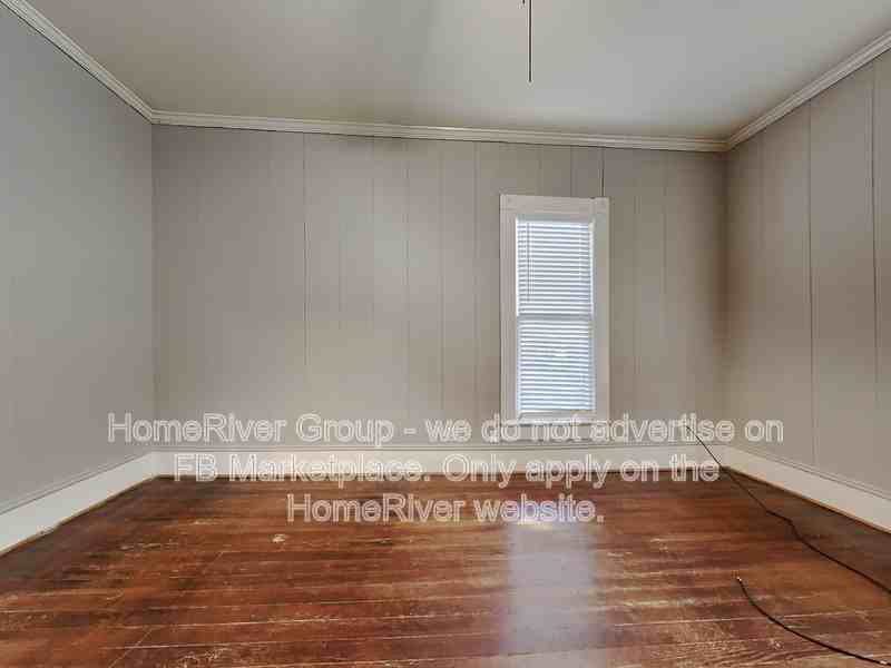 1004 W Gandy St - Photo 4 of 22