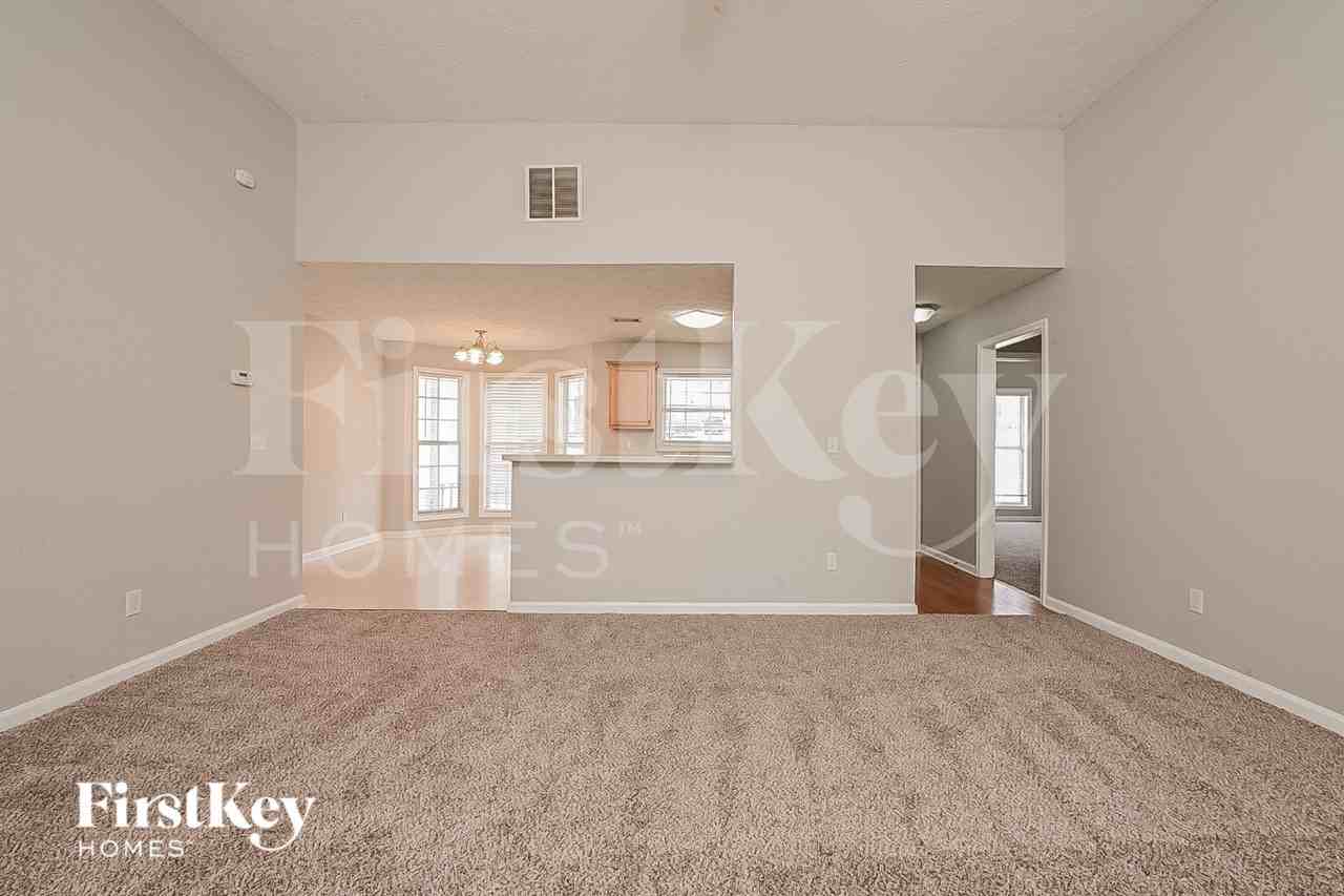 164 Highland Cir - Photo 3 of 15