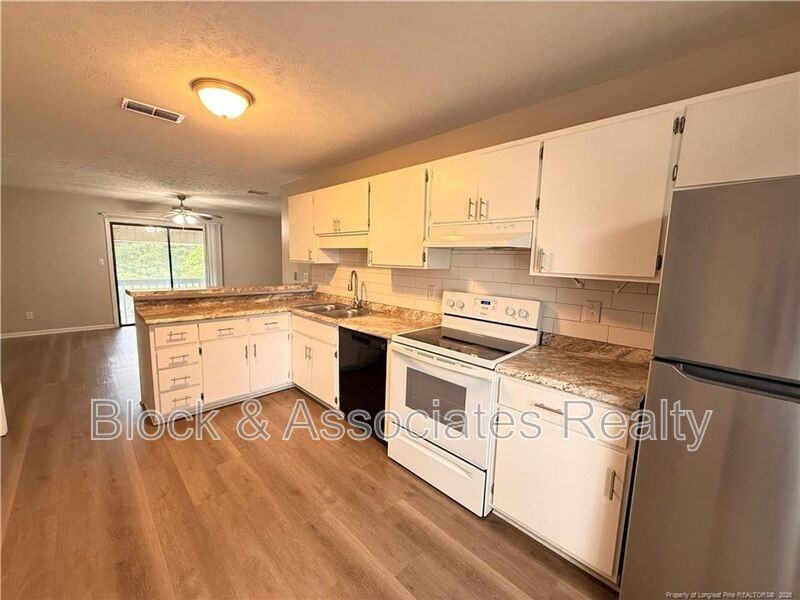 4033 Professional Dr - Photo 6 of 10