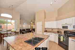 4206 E Redwood Ln - Photo 1 of 1